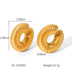 Detailed dimensions of gold textured shell earrings with 2.98cm height and 14.7g weight