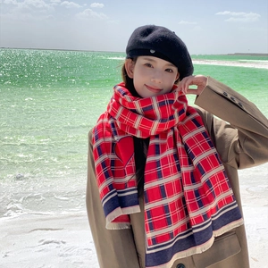 Stylish women's plaid scarf and beret set, perfect for autumn and winter outdoor fashion wear.