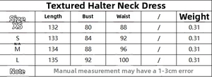 Tableau des tailles pour robe licou texturée indiquant les mesures en centimètres