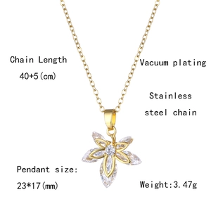 Détails du collier pendentif feuille dorée avec dimensions et chaîne en acier inoxydable