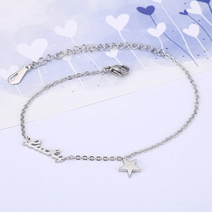 Bracelet en acier inoxydable argenté avec pendentif lucky et étoile et chaîne ajustable