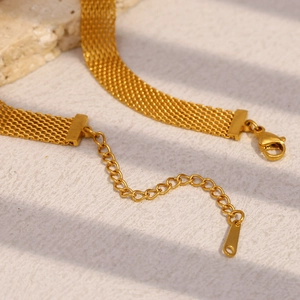Detail of 18K gold-plated stainless steel mesh necklace with adjustable lobster clasp