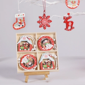 Wooden Christmas Ornaments Hanging Pendants Snowflakes Reindeer Tree Decoration Festive Holiday Home Decor Assorted Patterns