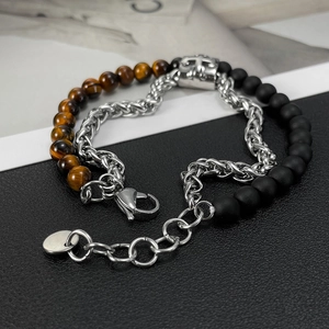Double-layered men's bracelet with tiger eye stones and matte black onyx beads
