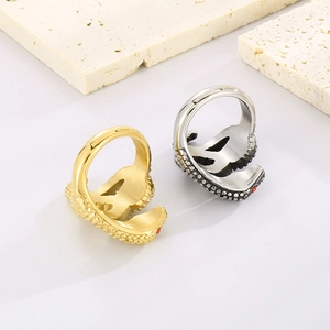 Anello a serpente retrò in acciaio inossidabile con occhi rossi in oro e argento avvolto