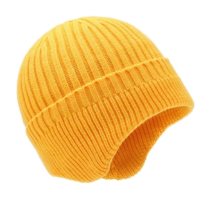 Berretto invernale in maglia giallo brillante con spessa fodera in pile calda