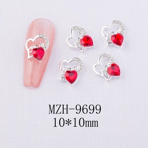 Macro di ciondoli per unghie a cuore rosso 10x10mm con cristalli scintillanti in lega