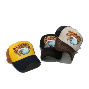 Casquettes trucker en maille avec broderie aigle et texte vintage en plusieurs coloris