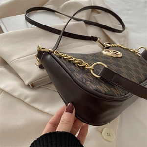 French retro underarm bag with brown letter print and gold chain strap for women