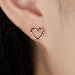 Elegant gold hollow heart-shaped S925 sterling silver stud earrings for women