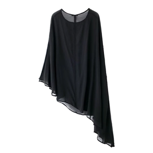 Robe poncho sexy en mousseline noire pour femme avec ourlet asymétrique et col rond