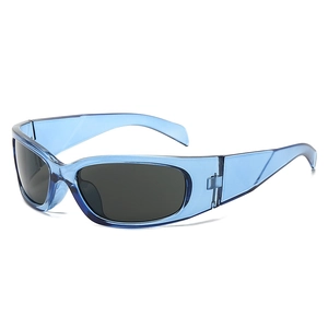 Lunettes de soleil de sport bleues futuristes avec verres noirs et cadre coupe-vent