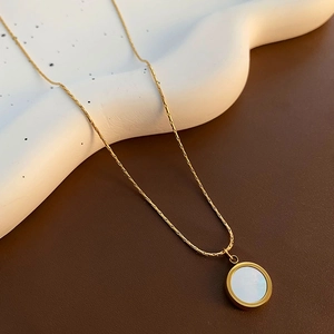 Round Pendant Necklace 18K Gold Plated Stainless Steel White Mother Of Artificial Pearl Minimalist Elegant Jewelry Gift For Women