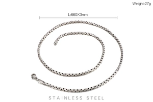 Detail of 3mm wide stainless steel box chain necklace with dimensions and weight labels