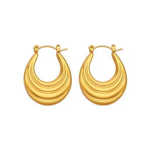 Minimalistische goldene U-förmige Creolen mit einzigartigem dreischichtigem Wellendesign