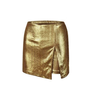 Detail of metallic gold mini skirt with vertical micro-pleats and a stylish side slit