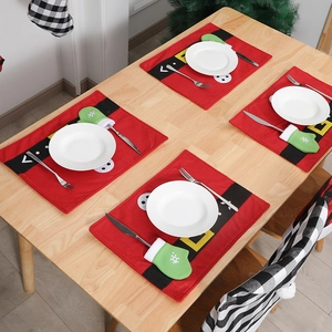 Christmas Placemat Non-woven Fabric Santa Claus Suit Design With Cutlery Holder Glove Pocket Festive Table Decor Novelty