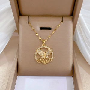 Collana Con Pendente Farfalla Love Placcata Oro Acciaio Inossidabile Rame Zircone Intarsiato Catena Clavicola Elegante Per Donne