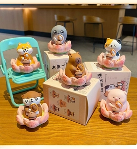 Mignonne figurine en résine capybara shiba inu animal lotus poisson en bois décoration bureau