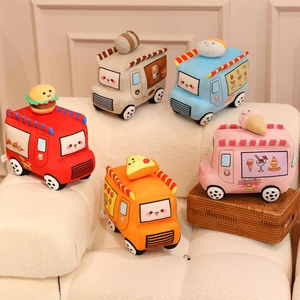 Cinq peluches camions-restaurants colorées avec garnitures alimentaires 3D sur fond blanc