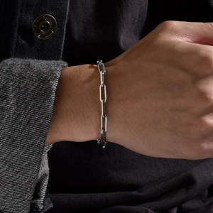 Men's stylish stainless steel paperclip chain bracelet in polished silver finish
