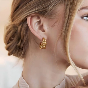 Boucles D'Oreilles Et Bagues Plissées Irrégulières Acier Inoxydable Plaqué Or 18K Bijoux Géométriques Rétro Texture Lave Pour Femmes