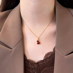 Collier Pendentif Calebasse Vintage pour Femmes Cuivre Plaqué Or Véritable Zirconia Émail Rouge Bijoux Collier Wulu
