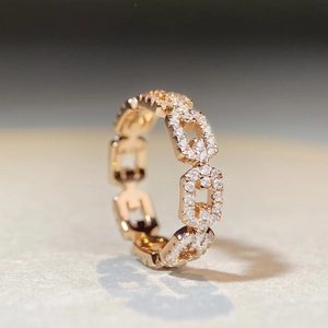 Elegant S925 sterling silver pig nose chain ring with pavé zircons in rose gold finish