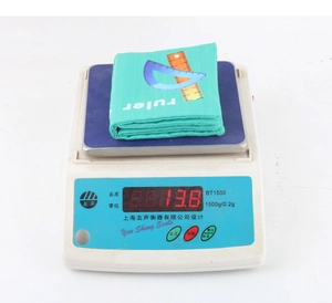 Détail de la page du livre en tissu pour bébé sur le thème règle pesant 13,8g