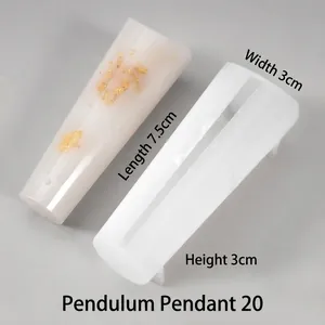 Moule en silicone pour pendentif pendule avec dimensions 7,5x3x3cm et modèle