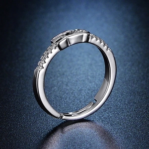 Anello regolabile in argento con pavé di diamanti e design numerico 520 da donna