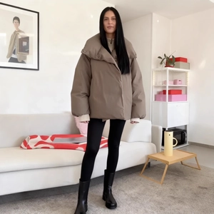 Women's warm earth-tone padded jacket in solid color for casual winter outerwear