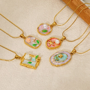 Collier Pendentif Fleur Vintage Acier Inoxydable Plaqué Or 18k Émail Künstliche Perle Style Jardin Monet Bijoux Pour Femmes