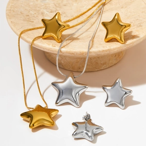 Chic hollow star-shaped stainless steel necklace and earrings jewelry set for women