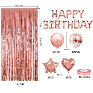 Set decorativo per feste oro rosa con palloncini in lattice e tende di pioggia