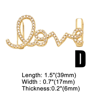 Detailansicht des 18k vergoldeten Love-Anhängers mit Zirkonia und 39mm Abmessungen