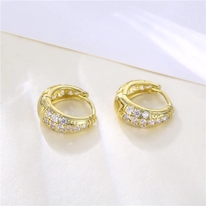 18k gold vintage oval hoop earrings with white cubic zirconia pavé stones