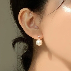Elegant 925 sterling silver pearl earrings with zircon inlay for a minimalist style