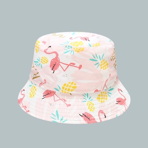 Cappello a secchiello rosa per bambini con fenicotteri tropicali e stampe ananas