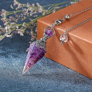 Antikes Silber Hex Kristall Pendel Halskette mit Amethyst Steinen und Harzkegel