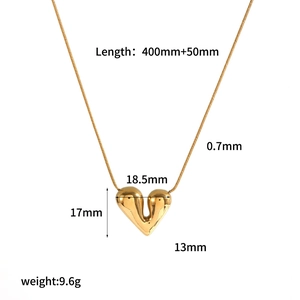 Detailed dimensions of heart pendant necklace with 400mm chain and gold plating