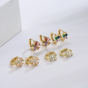 Vlinder Bloem Huggie Hoop Oorbellen Koper 18K Verguld Zirkonia Elegante Mode Sieraden Voor Vrouwen