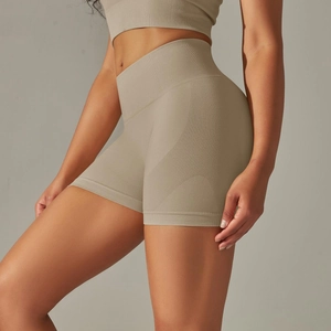 Détails du short de yoga taille haute sans couture avec ceinture côtelée et effet push-up