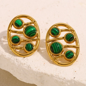 Retro geometric hollow oval stud earrings in 18K gold plated steel with green malachite