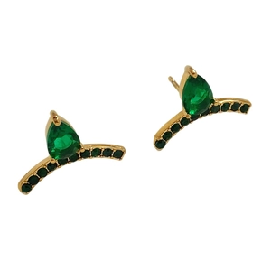 Boucles d'oreilles géométriques en acier doré avec zircon vert en forme de poire
