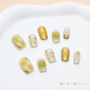 Press On Nails Handmade Floral Artificial Pearl Gold Foil Elegant French Style Short Square False Nails For Women