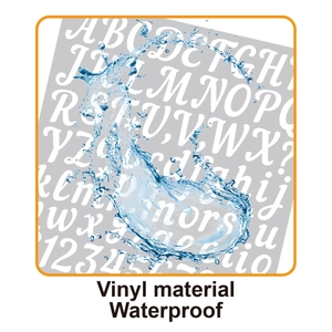 Autocollants alphabet en vinyle imperméables montrant un effet anti-éclaboussures