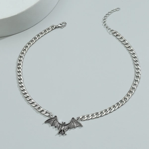 Vintage silver gothic bat pendant necklace for men with stylish Cuban link chain design