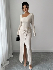 Elegant cream-white pleated long sleeve maxi dress with waist ring and side slit