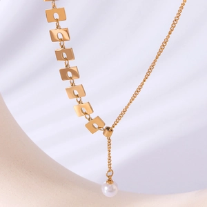 18k gold plated titanium necklace with hollow square links and asymmetric pearl pendant